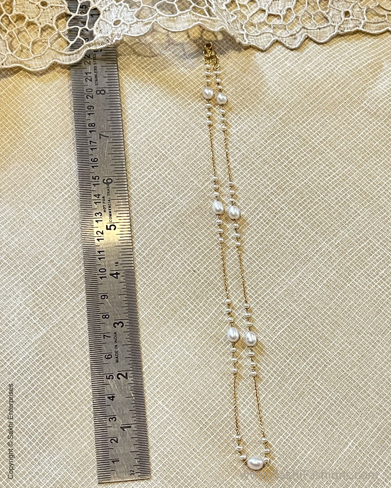 AGDS-47739 Pearl Gold Mala
