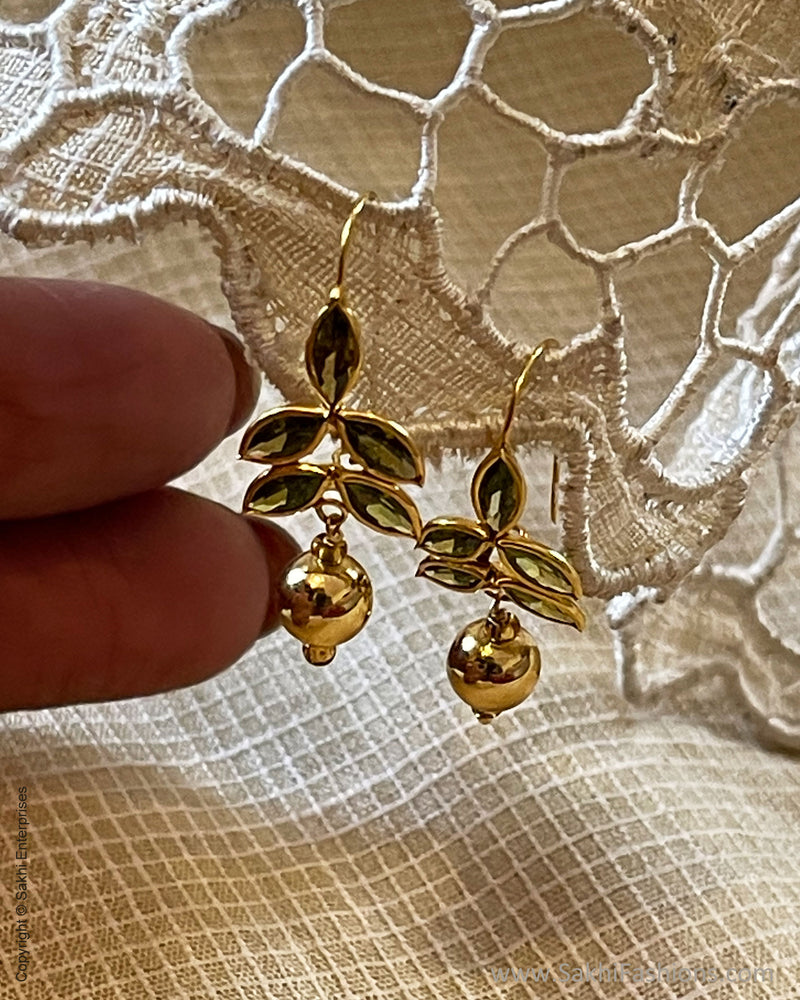 AGDS-9935 Gold Green Earring