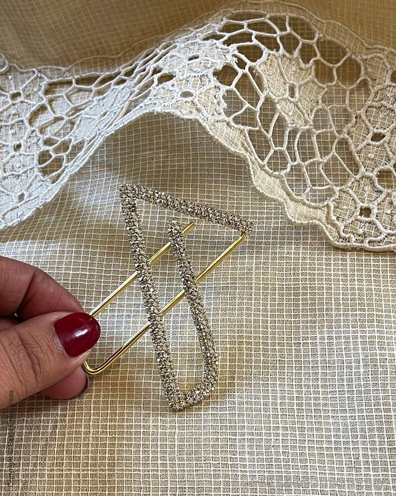 AJ-20041 Gold Saree Pin