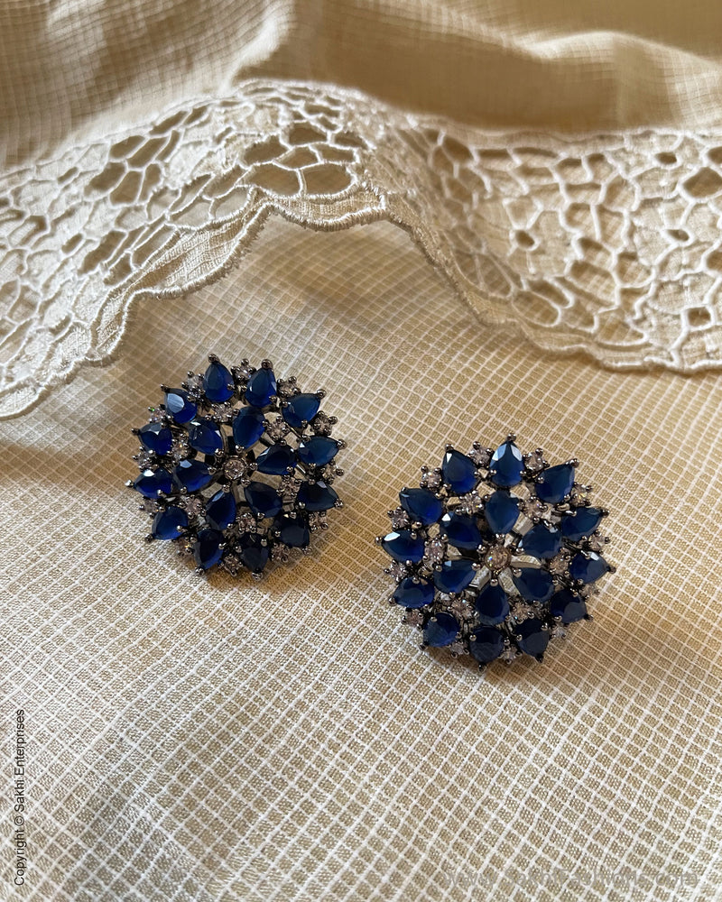 AJDS-49775 Safire Blue Earring