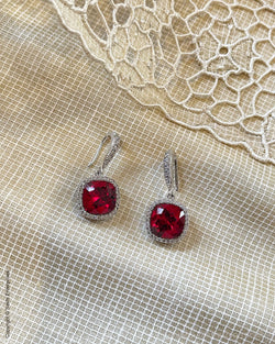 AJDS-49803 Ruby red Earring