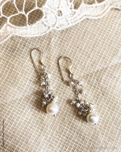 ASDS-T38428 Pearl & Silver Earring