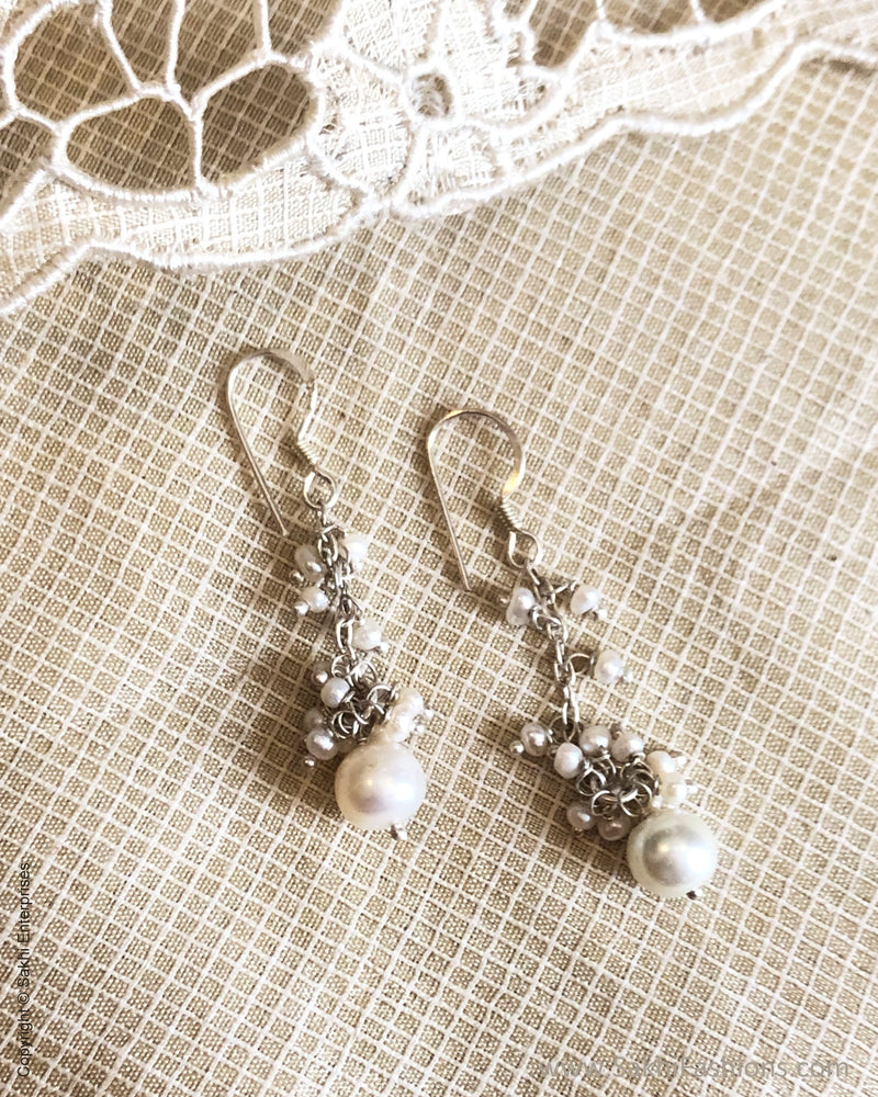 ASDS-T38428 Pearl & Silver Earring