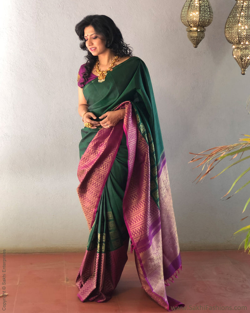EE-S21599 Kanchivaram Saree