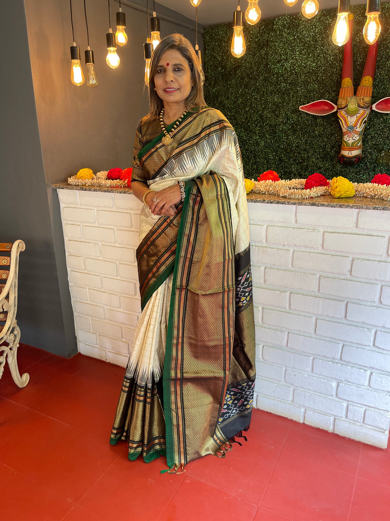EE-V01061 Cream Ikath sari