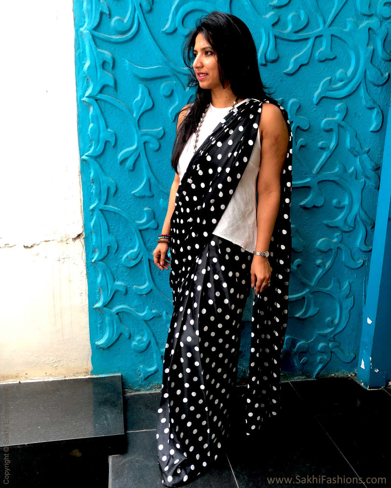 EE-S22302 - Black & White Crepe silk skrit saree