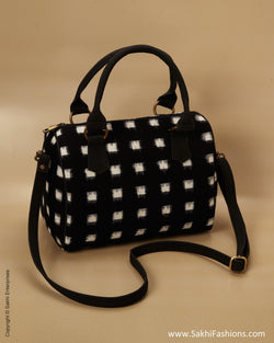 ACMSO-1383 Black & White Pure Cotton bag