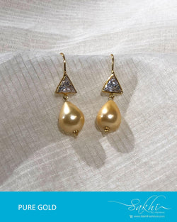 AG-R9352 Gold Pearl Earring