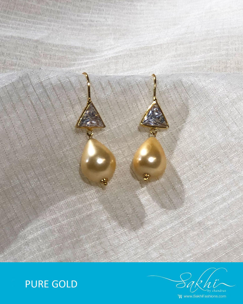 AG-R9352 Gold Pearl Earring