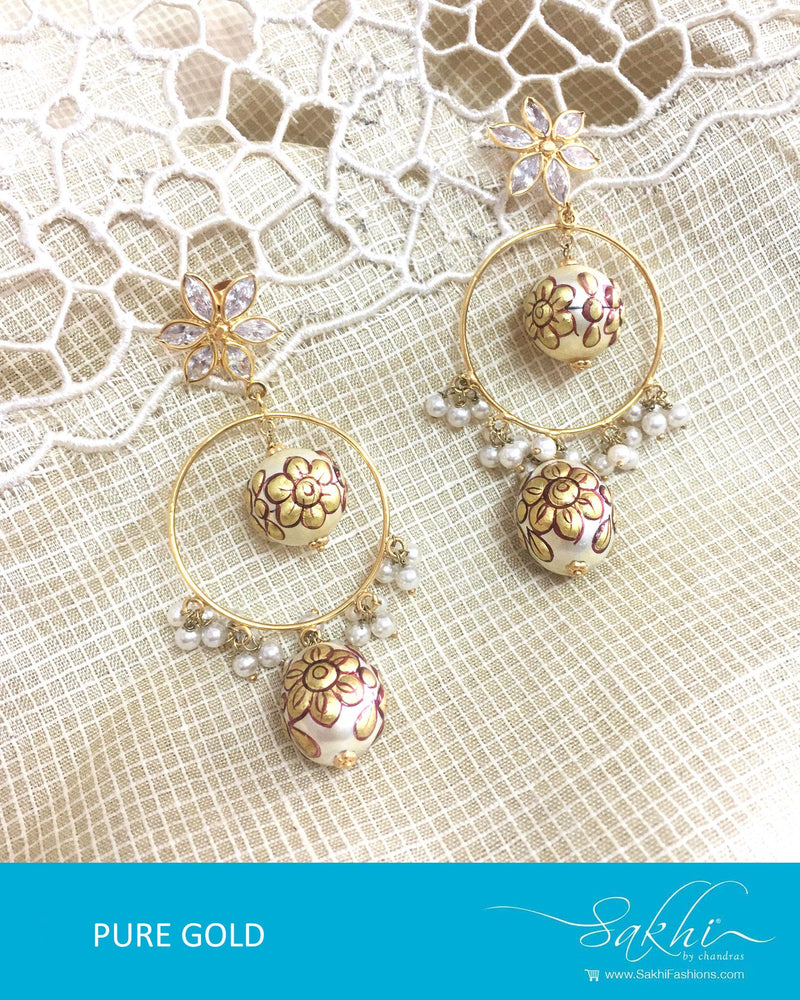 AGDQ-7522 - Gold & White Pure Gold Earrings