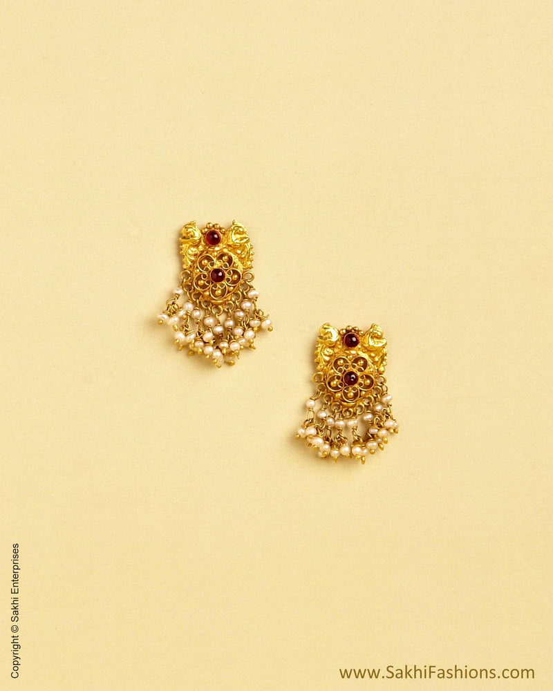 AGMSO-10904 - Yellow & Pearl Pure Gold Small Stud