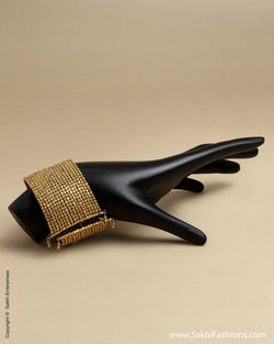 AJ-0070 Golden Cuff