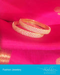 AJDP-0033 - Gold & White Mix Metal Bangle