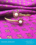 AJDP-7282 - Gold & Pink Mix Metal Bangle