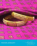 AJDP-7284 - Gold & Cream Pearl Bangle