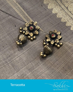 AT-R6625 - Antique  & Gold Terracota Earring