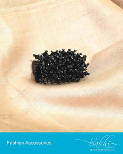 AXDP-0033 - Black &  Hairclip