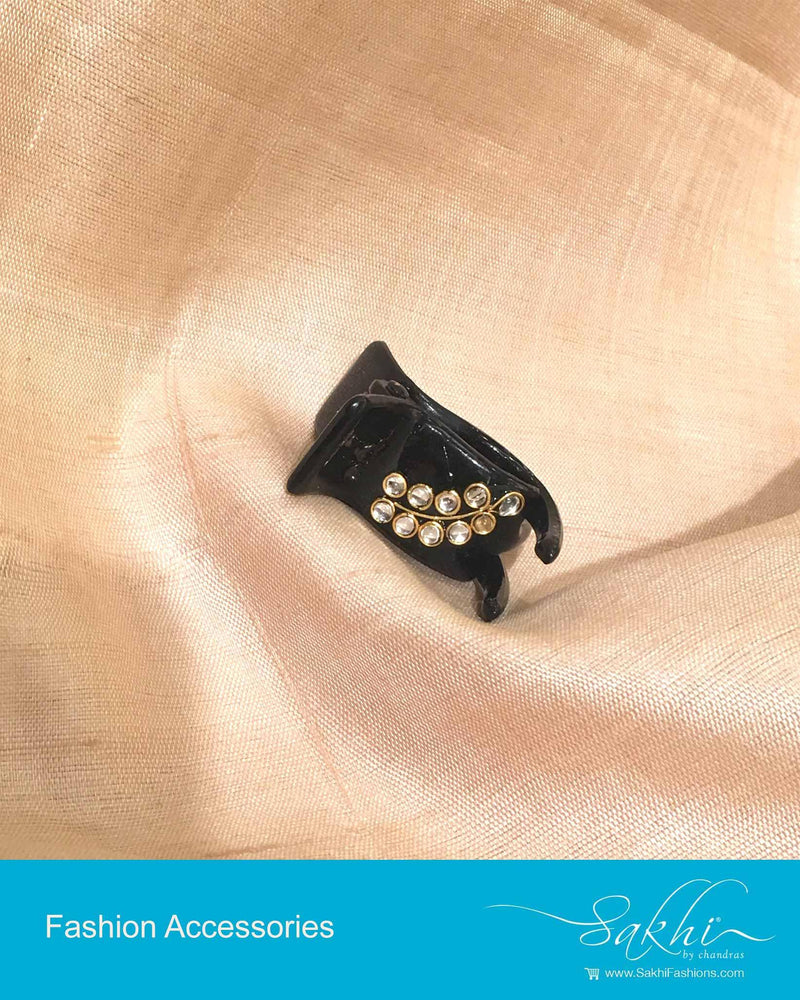 AXDP-0037 - Black & White Hairclip