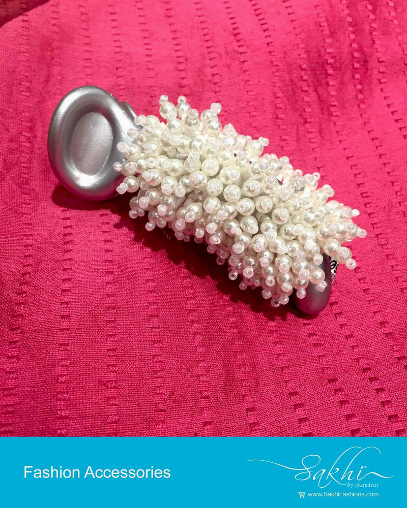 AXDP-10379 - Cream &  Hairclip