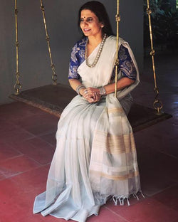 EE-R20604 - Silver & gold Tissue Kota saree
