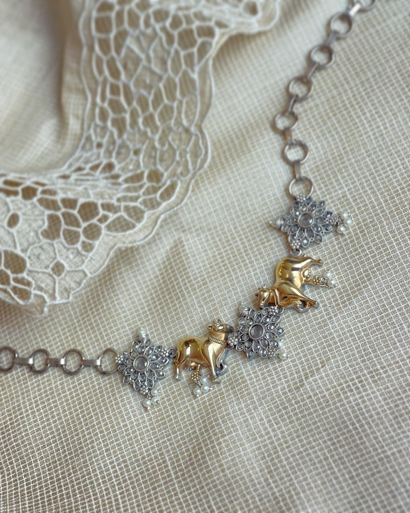 AJ-V13063 White Nandi Choker