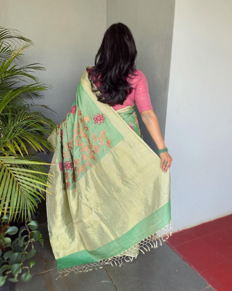 EE-V01366 Green Tissue Applique