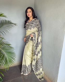 EE-V02028 Kutch Tussar Sari