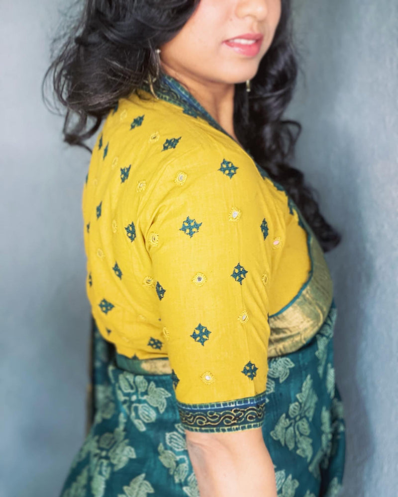 EE-V05588 Green Tussar Sari