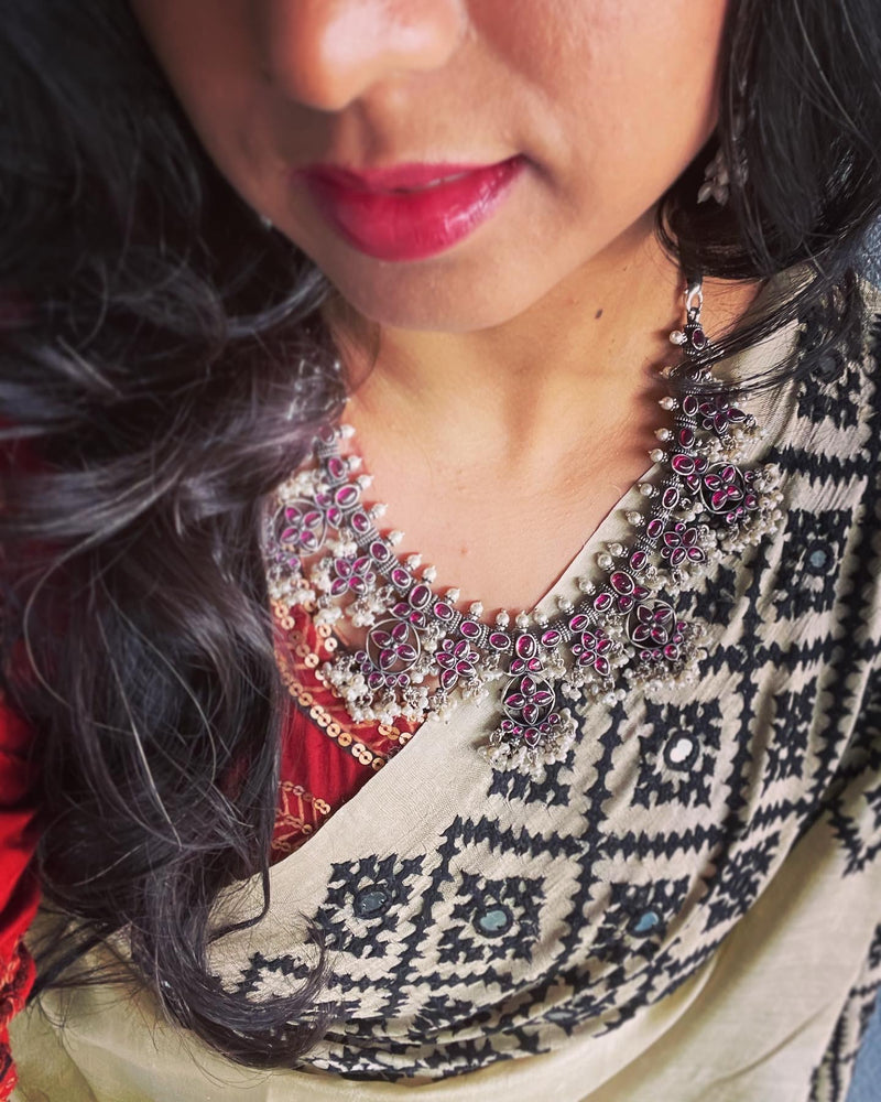 EE-V02028 Kutch Tussar Sari