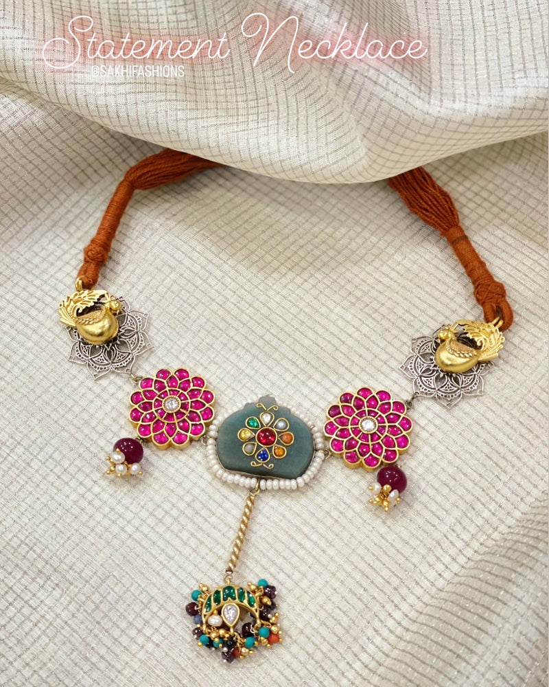 AS-V17901 Statement necklace