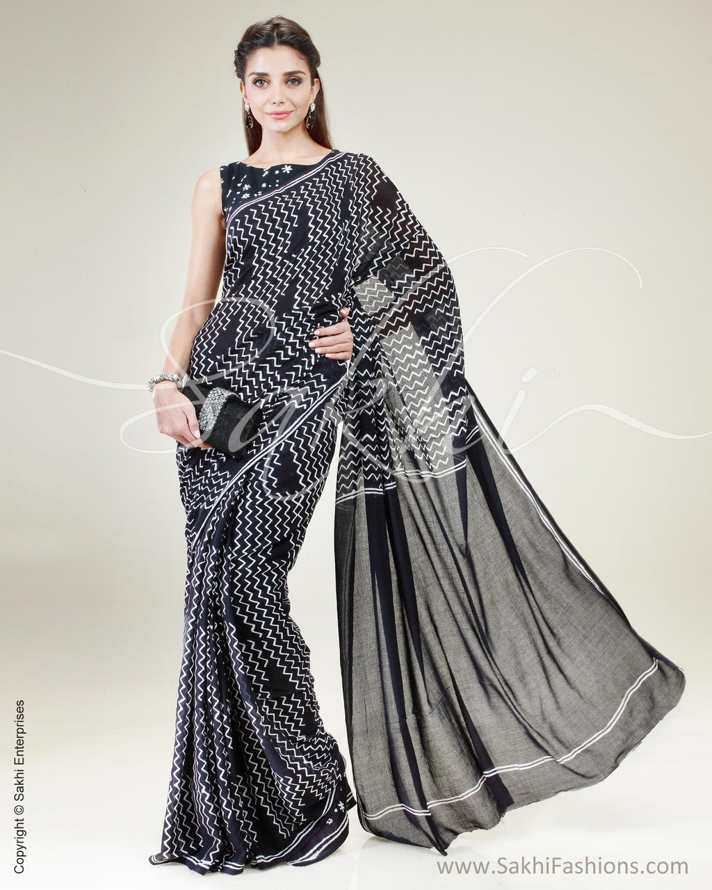 Buy online Pure Organza saree with zari chex embroidery work - Off White -AF1189